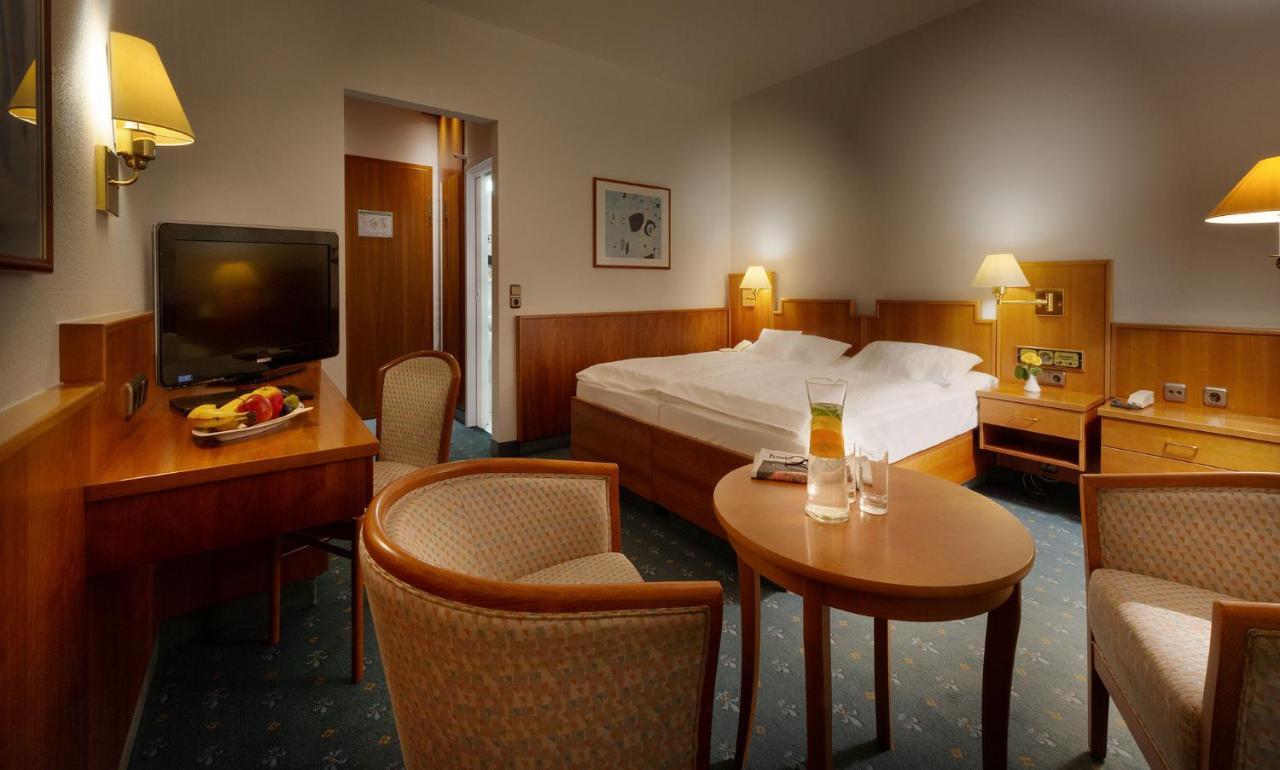 Hotel Fontana บาดคิสซินเงิน ภายนอก รูปภาพ