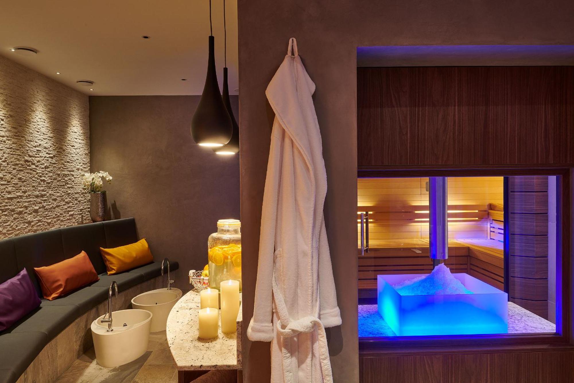 Hotel Fontana บาดคิสซินเงิน ภายนอก รูปภาพ