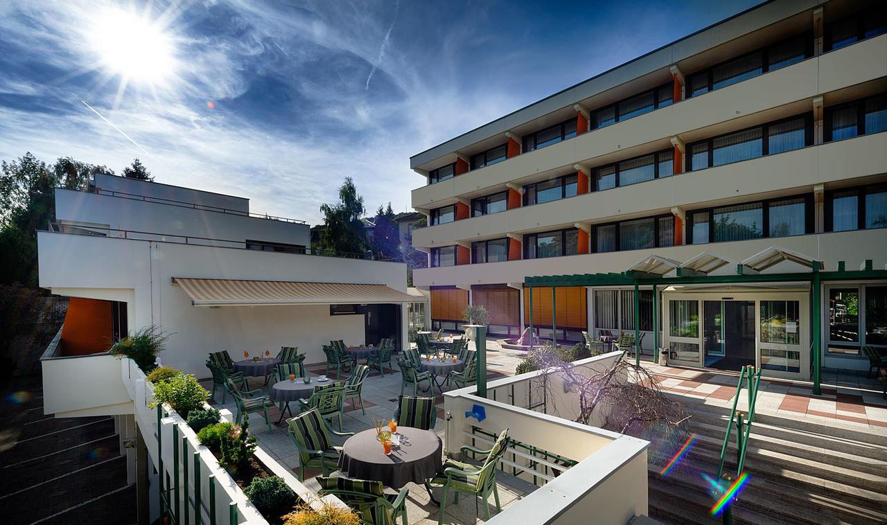 Hotel Fontana บาดคิสซินเงิน ภายนอก รูปภาพ